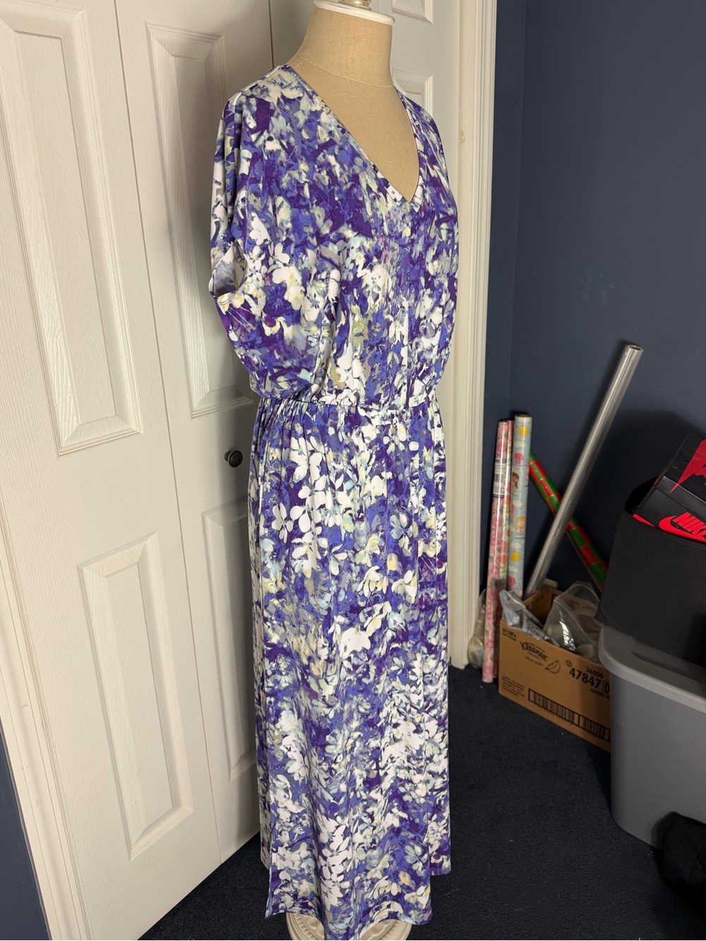 NWOT White House Black Market Floral Maxi Dress Summer/Spring Time 🪻 - Picture 7 of 16